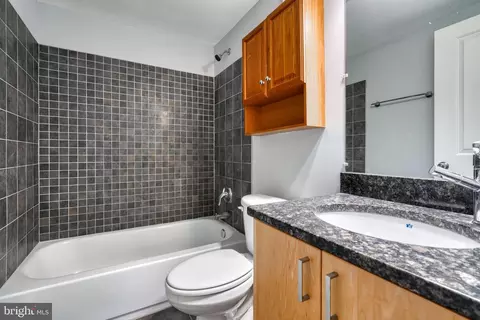 Bath - 214 Regester St S, Baltimore, MD 21231 photo 3 of 17