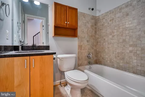 Bath - 214 Regester St S, Baltimore, MD 21231 photo 17 of 17