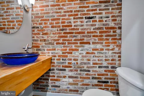 Bath - 214 Regester St S, Baltimore, MD 21231 photo 1 of 17