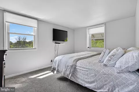 Bedroom - 5267 Cedonia Ave, Baltimore, MD 21206 photo 1 of 4