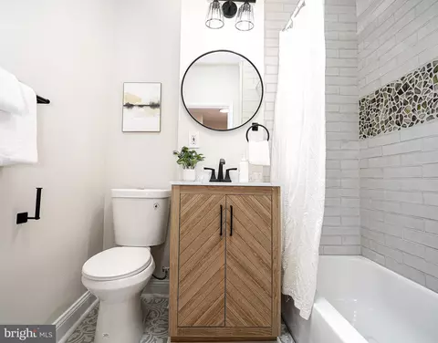 Bath - 1816 Chilton St, Baltimore, MD 21218 photo 1 of 2