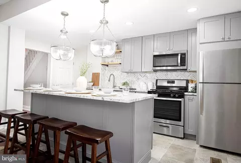 1816 Chilton St, Baltimore, MD 21218