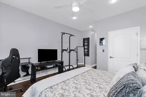 Bedroom - 532 N Luzerne Ave, Baltimore, MD 21205 photo 3 of 4