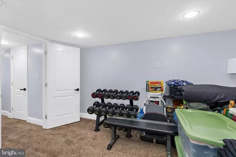 Entry Way - 532 N Luzerne Ave, Baltimore, MD 21205 photo 5 of 5