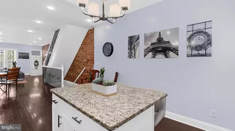 Entry Way - 532 N Luzerne Ave, Baltimore, MD 21205 photo 3 of 5