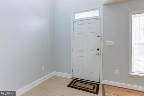Entry Way - 302 Scott St, Baltimore, MD 21230 photo 1 of 4