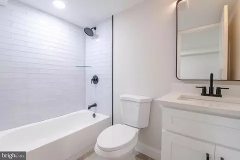 Bath - 1622 Normal Ave, Baltimore, MD 21213 photo 1 of 4