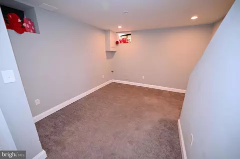Bedroom - 3700 Flowerton Rd, Baltimore, MD 21229 photo 2 of 2