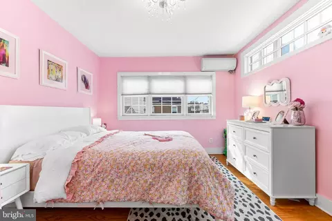 Bedroom - 828 William St, Baltimore, MD 21230 photo 13 of 15