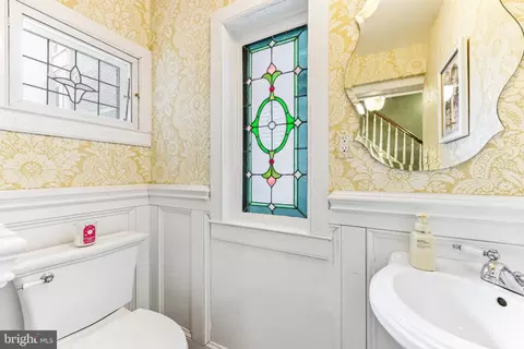 Bath - 828 William St, Baltimore, MD 21230 photo 1 of 8