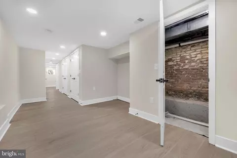 Entry Way - 2418 E Chase St, Baltimore, MD 21213 photo 20 of 20