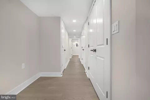 Entry Way - 2418 E Chase St, Baltimore, MD 21213 photo 19 of 20