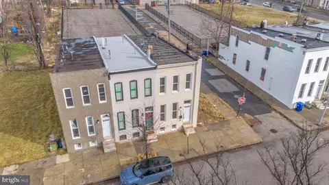 View/Area - 2418 E Chase St, Baltimore, MD 21213 photo 3 of 5
