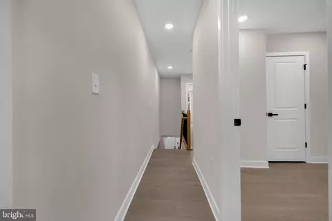 Entry Way - 2418 E Chase St, Baltimore, MD 21213 photo 8 of 20