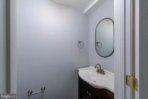 Entry Way - 1826 E Lombard St, Baltimore, MD 21231 photo 1 of 1