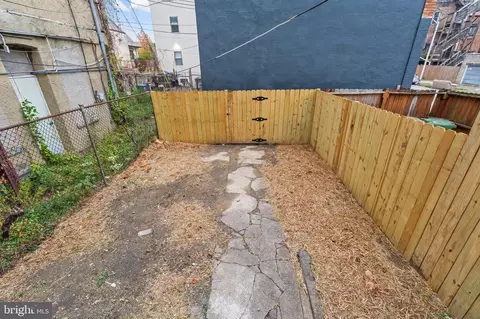 Exterior - 2103 Mcculloh St, Baltimore, MD 21217 photo 2 of 5