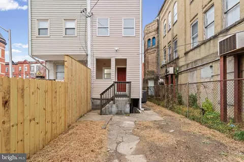 Exterior - 2103 Mcculloh St, Baltimore, MD 21217 photo 3 of 5