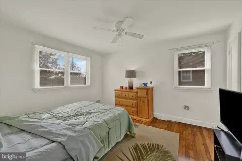 Bedroom - 3922 Mortimer Ave, Baltimore, MD 21215 photo 1 of 5