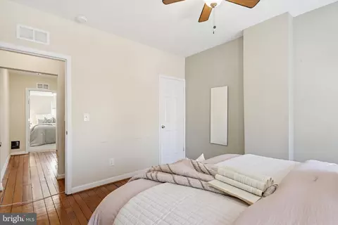 Bedroom - 139 E Randall St, Baltimore, MD 21230 photo 3 of 6