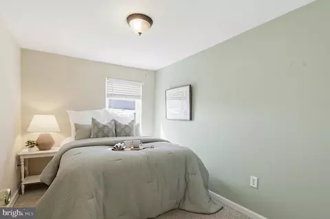 Bedroom - 139 E Randall St, Baltimore, MD 21230 photo 4 of 6