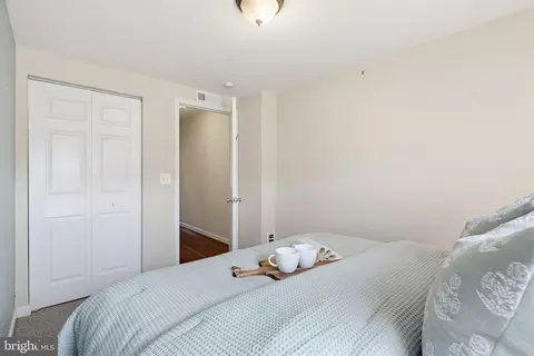 Bedroom - 139 E Randall St, Baltimore, MD 21230 photo 6 of 6