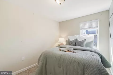 Bedroom - 139 E Randall St, Baltimore, MD 21230 photo 5 of 6
