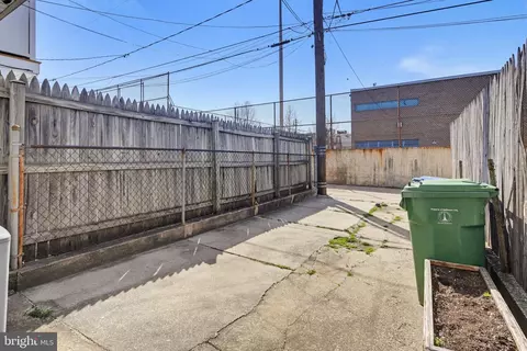 Exterior - 139 E Randall St, Baltimore, MD 21230 photo 4 of 5