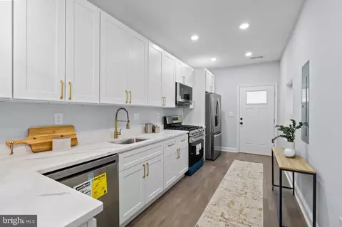1612 E Chase St, Baltimore, MD 21213
