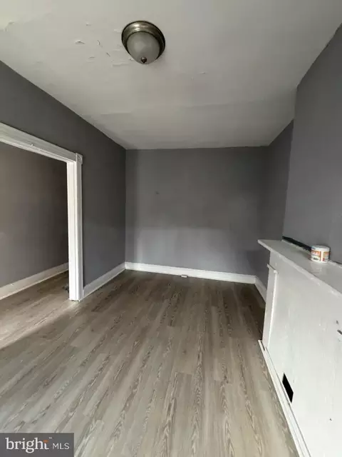 Living - 2006 Walbrook Ave, Baltimore, MD 21217 photo 3 of 5