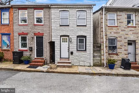 Exterior - 207 S Durham St, Baltimore, MD 21231 photo 2 of 6