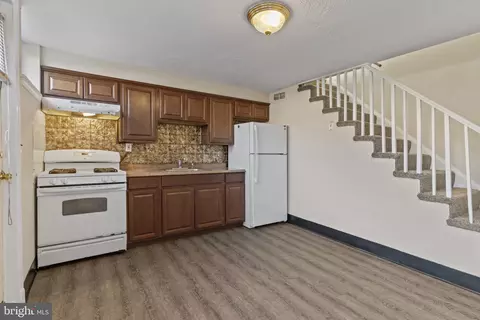 Entry Way - 4116 Raymonn Ave, Baltimore, MD 21213 photo 1 of 2