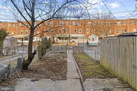 Exterior - 4116 Raymonn Ave, Baltimore, MD 21213 photo 2 of 5