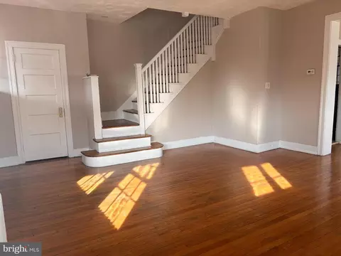 Living - 36 York, Baltimore, MD 21218 photo 4 of 18