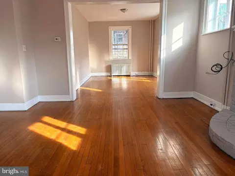 Living - 36 York, Baltimore, MD 21218 photo 2 of 18