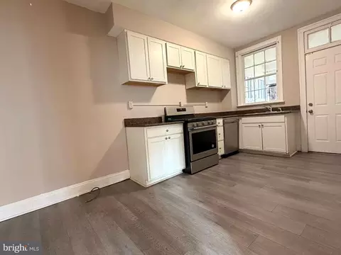 Kitchen - 36 York, Baltimore, MD 21218 photo 1 of 2