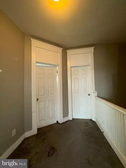 Entry Way - 3110 Garrison Blvd, Baltimore, MD 21216 photo 7 of 13