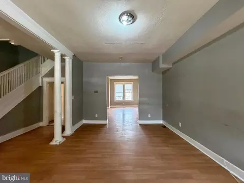 Living - 3110 Garrison Blvd, Baltimore, MD 21216 photo 2 of 4