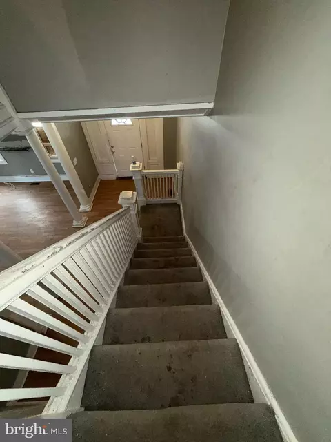 Entry Way - 3110 Garrison Blvd, Baltimore, MD 21216 photo 10 of 13