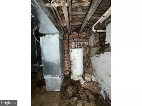 Entry Way - 1611 Lemmon St, Baltimore, MD 21223 photo 6 of 6
