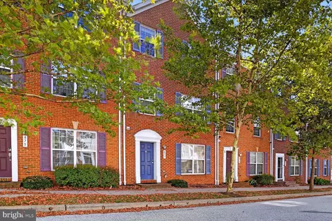 877 Ryan St, Baltimore, MD 21230