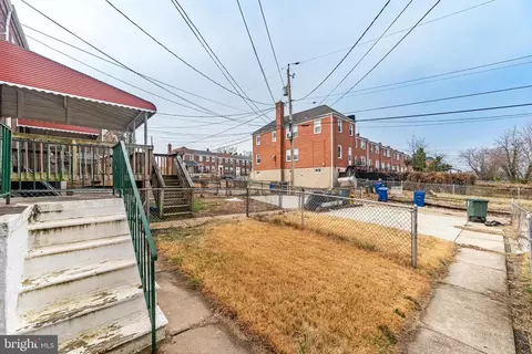 Exterior - 3532 Cliftmont Ave, Baltimore, MD 21213 photo 3 of 6