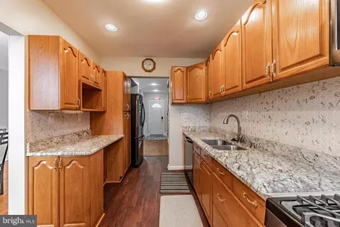 Kitchen - 3532 Cliftmont Ave, Baltimore, MD 21213 photo 1 of 2