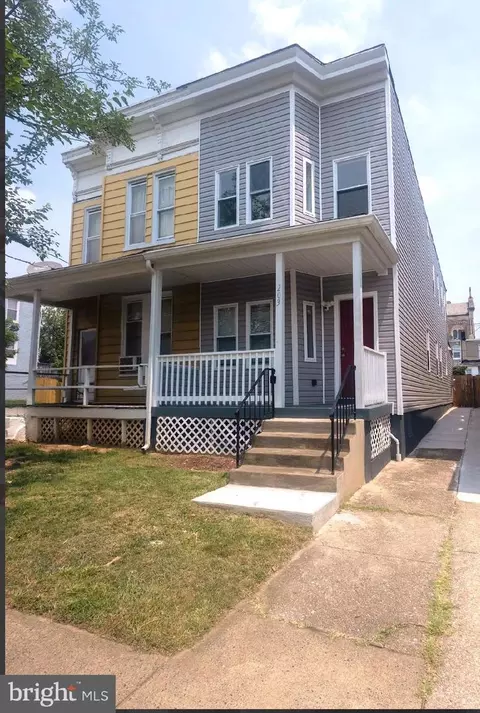 203 S Loudon Ave, Baltimore, MD 21229