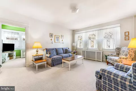 Living - 2201 Pelham Ave, Baltimore, MD 21213 photo 1 of 2
