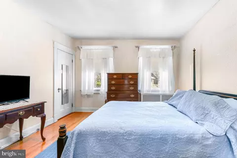 Bedroom - 2201 Pelham Ave, Baltimore, MD 21213 photo 1 of 6