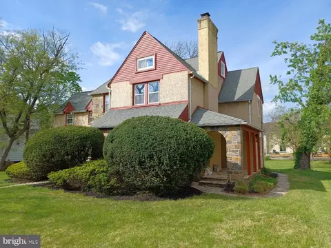 Exterior - 6305 E Fordham Dr, Baltimore, MD 21215 photo 2 of 4