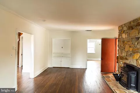 Living - 6305 E Fordham Dr, Baltimore, MD 21215 photo 2 of 5