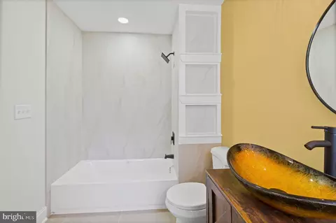 727 E 20th St, Baltimore, MD 21218 photo 19