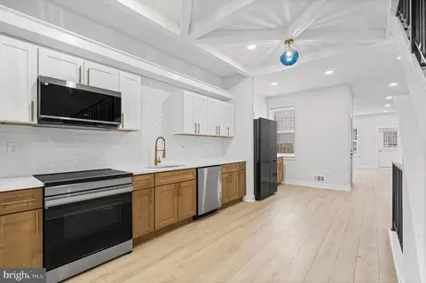 727 E 20th St, Baltimore, MD 21218 photo 6