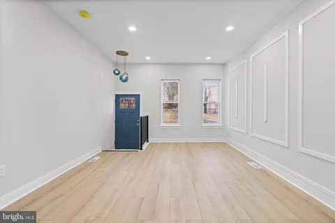 727 E 20th St, Baltimore, MD 21218 photo 4